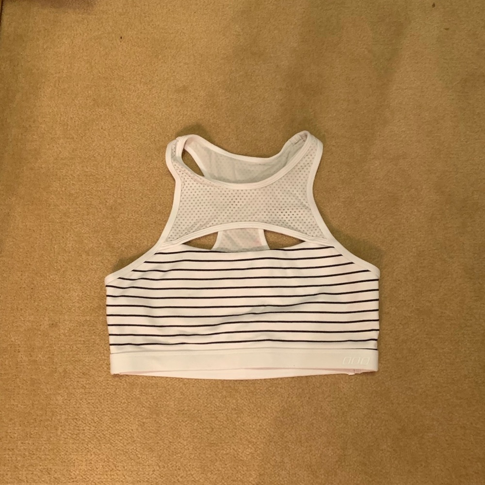 Lorna Jane cut out sports bra
